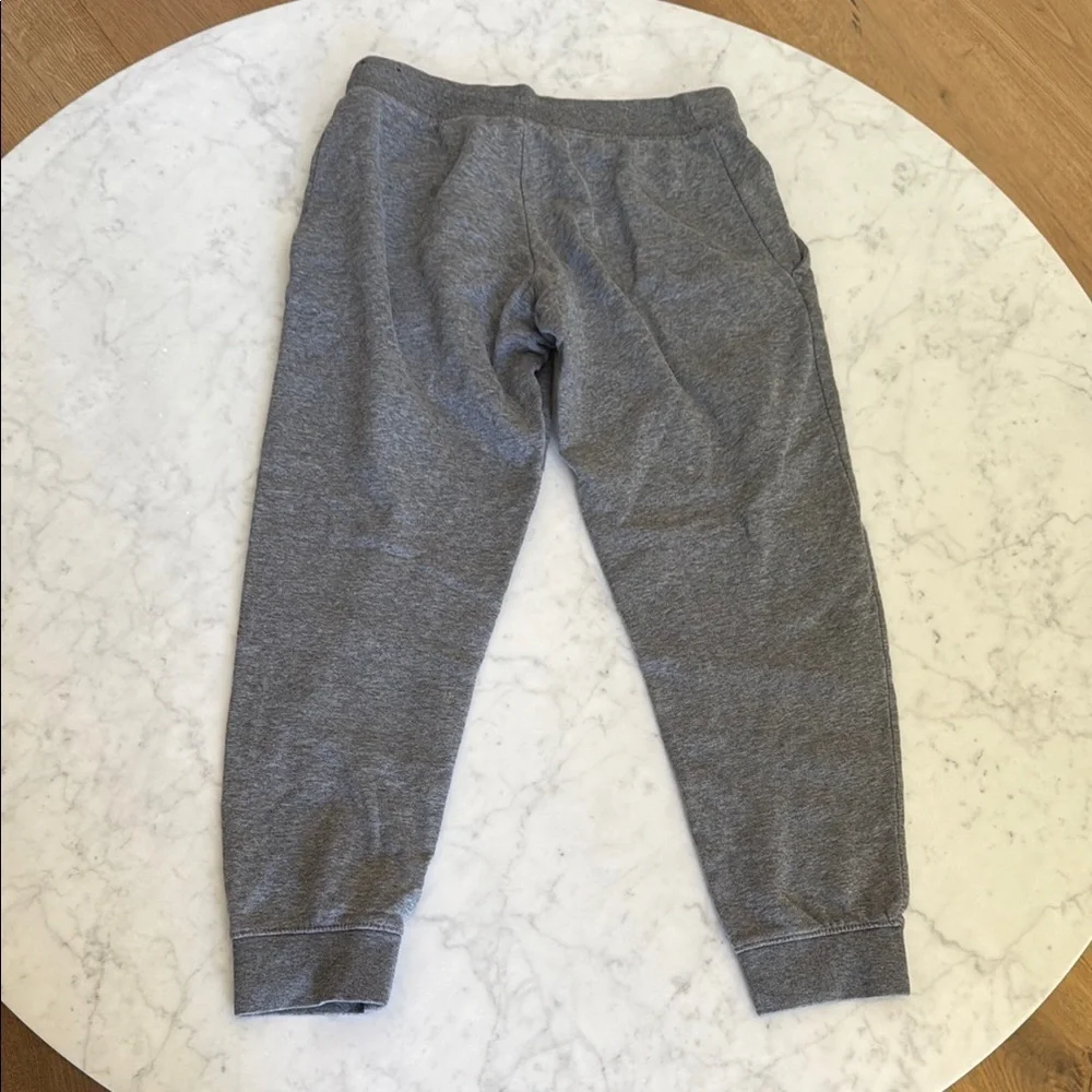 Nike Kids Gray Fleece Jogger Sweatpants Youth Large L Drawstring Swoosh Logo